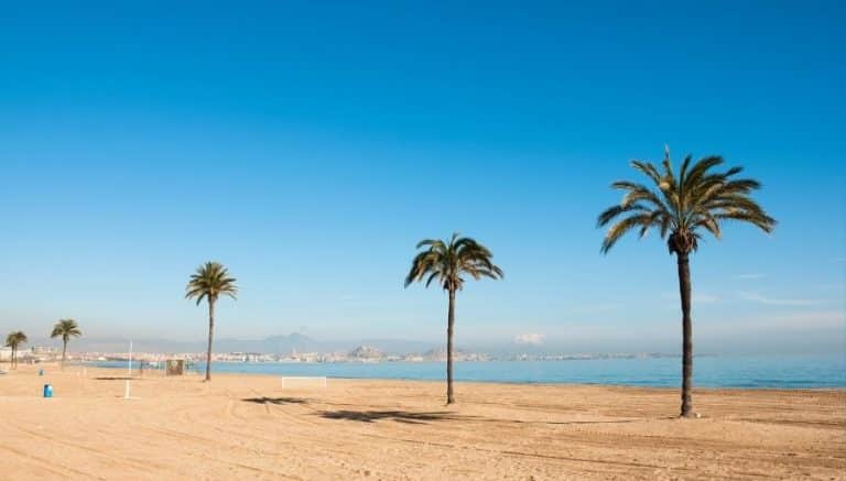5 Great Reasons to Move to The Costa Blanca