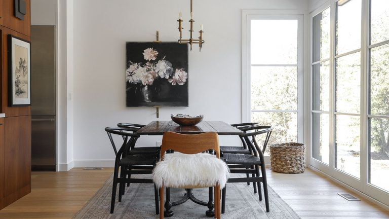 10 Decorating Tips for Making Your Dining Room Look Stylish and Inviting