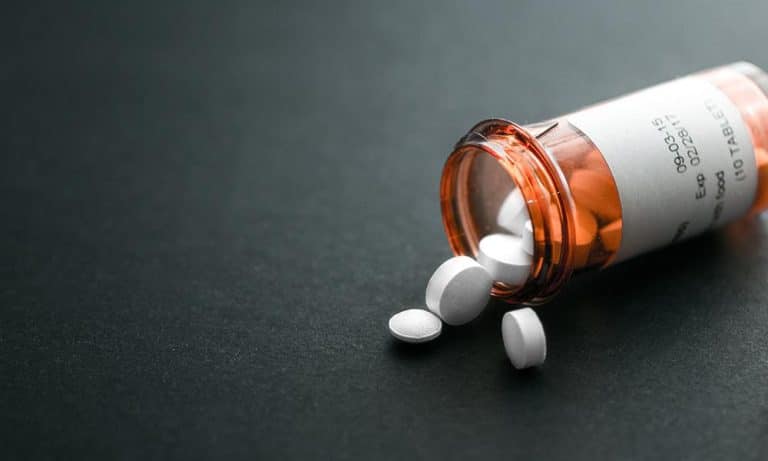Recognizing the Warning Signs of Prescription Medication Dependence